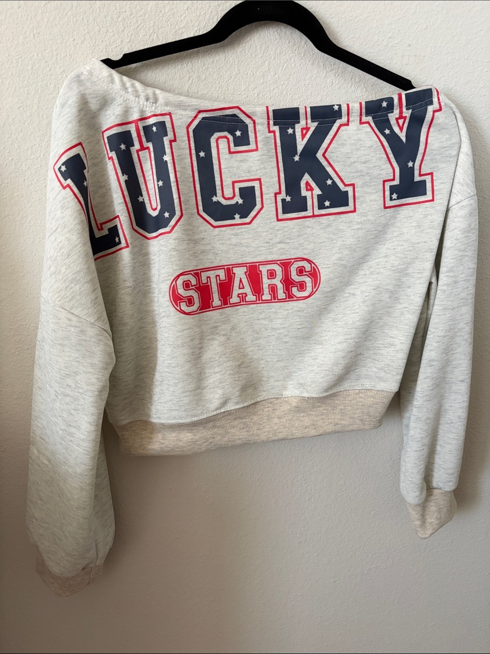 Off the shoulder lucky Stars Cropped Crewneck Sweatshirt - Light Gray